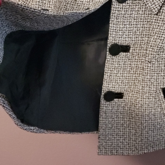 Blazer - Picture 4 of 6